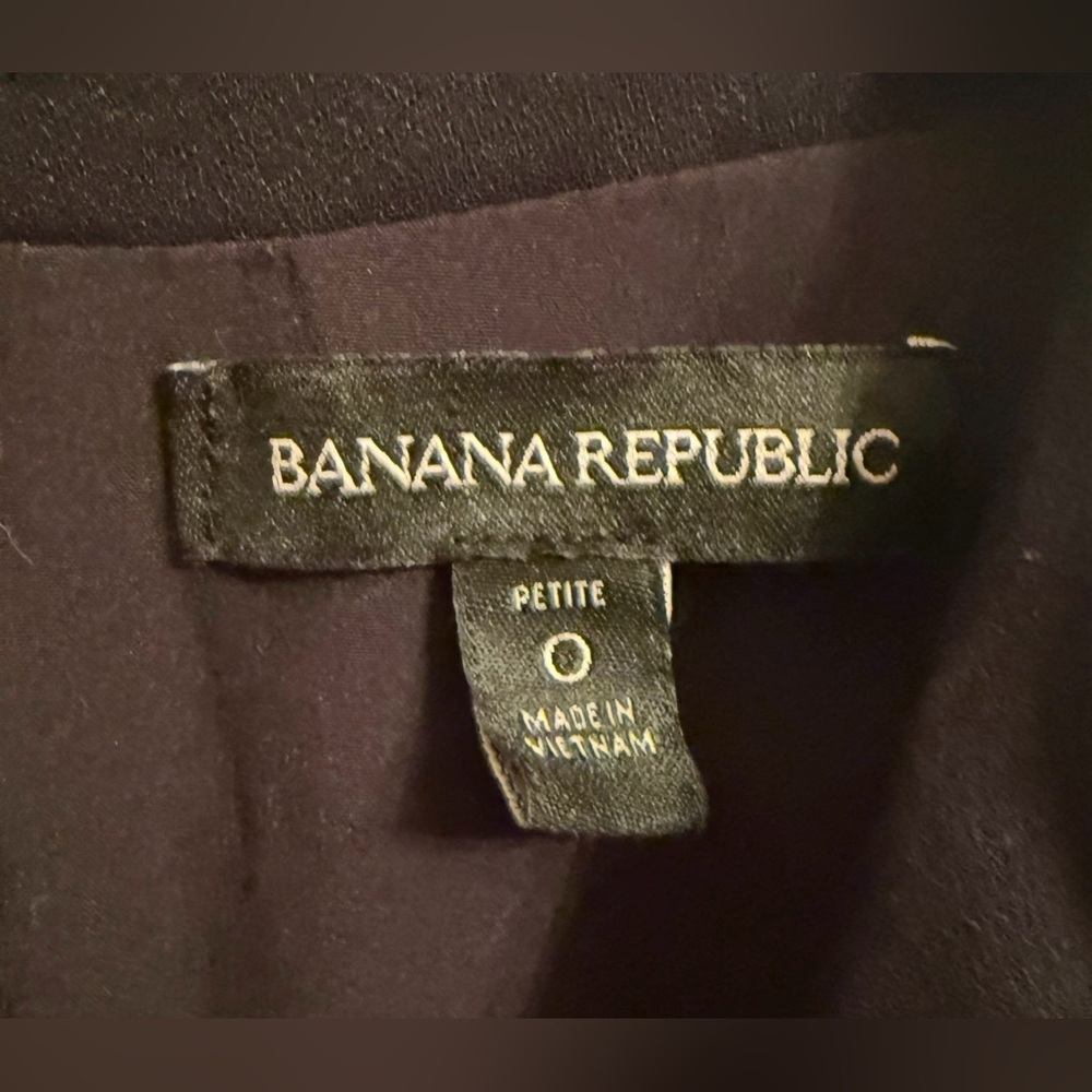Banana Republic Women’s Black Sleeveless V-Neck Shift Dress Petite 0 Side Pocket - Picture 2 of 15